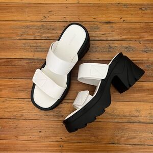 PrettyLittleThing Chunky Heel Sandals
